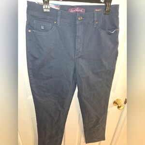 NWT Gloria Vanderbilt Women's Jeans in Dark Blue 12 Average